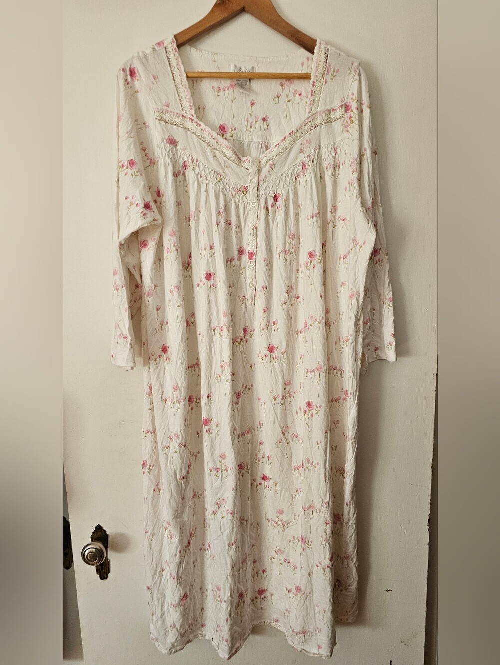 VTG Aria Plus Size 3X White Pink Floral Cotton Cozy Soft Nightgown Grandmacore